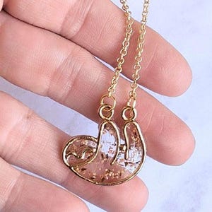 Adorable Dried Flower Tree Sloth - Yellow or Rose Gold - - LadybugfeetDesigns -