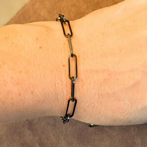 Peace Sign Gunmetal Paperclip Chain Bracelet - - LadybugfeetDesigns -