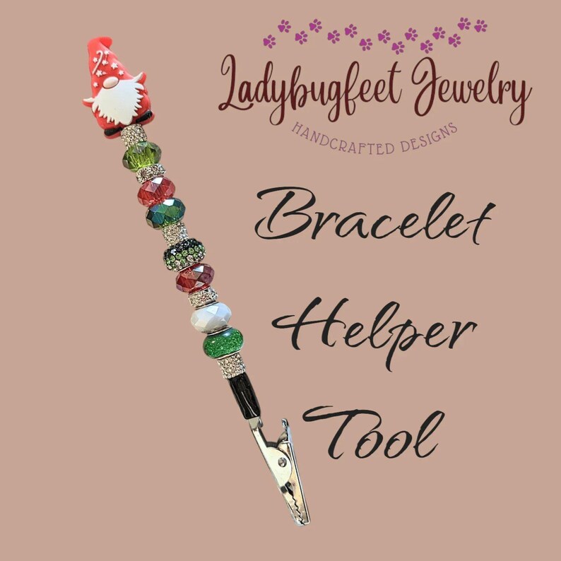Christmas Gnome Bracelet Helper - - LadybugfeetDesigns -