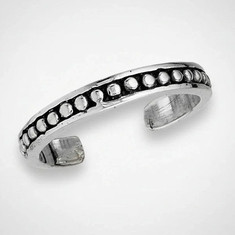 Studded Toe Ring - - LadybugfeetDesigns -