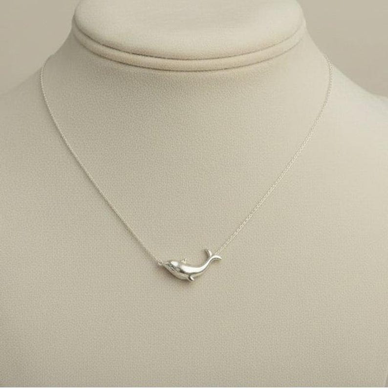 Whale Pendant charm necklace, Silver - 16 inch - - LadybugfeetDesigns -