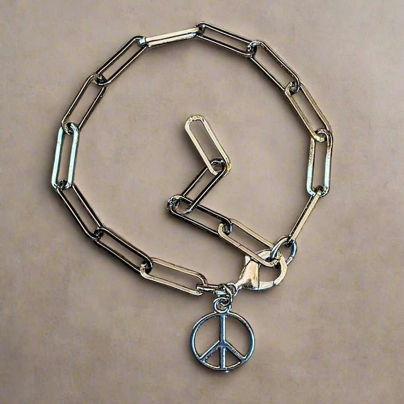 Peace Sign Gunmetal Paperclip Chain Bracelet - - LadybugfeetDesigns -