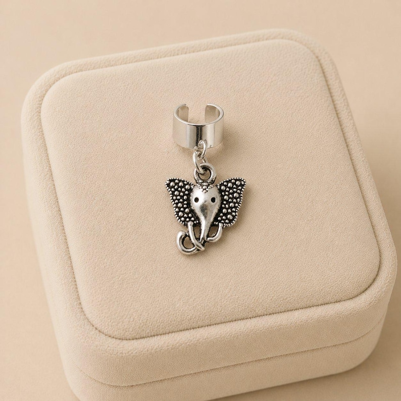 Elephant ear cuff, silver - - LadybugfeetDesigns -