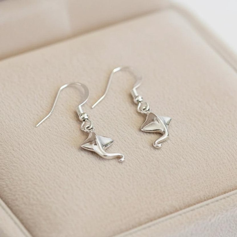 Manta Ray Sterling Silver dangle earrings - - LadybugfeetDesigns -
