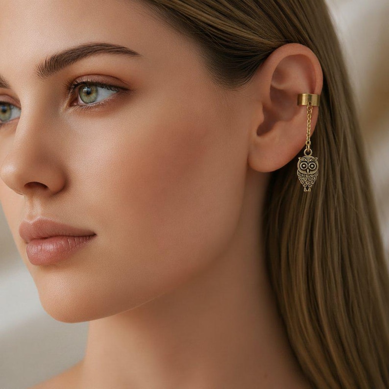 Owl ear cuff, gold - - LadybugfeetDesigns -