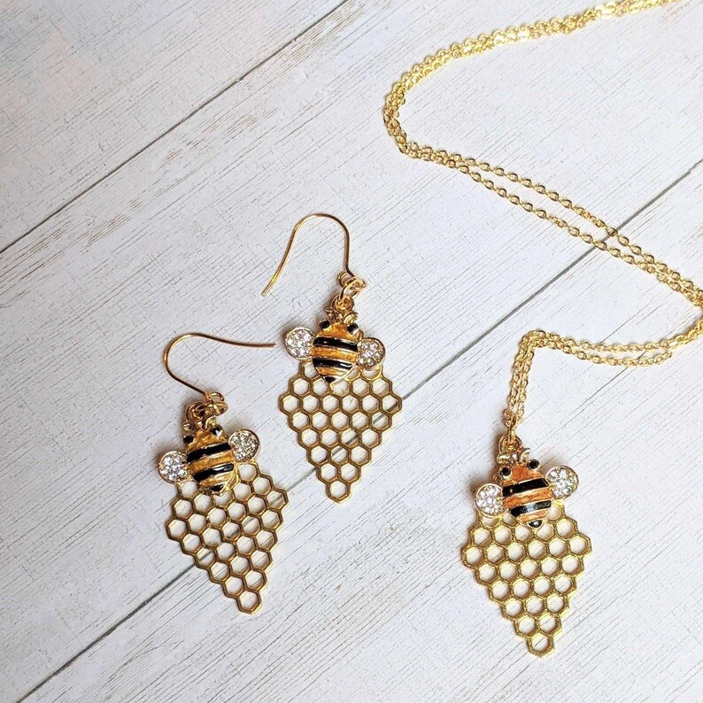 Honey Bee Honeycomb charm necklace and Earring set, Gold - - LadybugfeetDesigns -