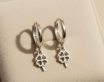 Four Leaf Clover Huggie Hoop earrings, Silver - 15mm