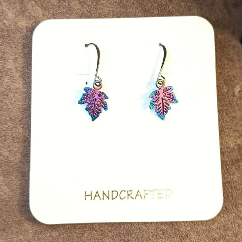 Fall Leaf Earrings - - LadybugfeetDesigns -