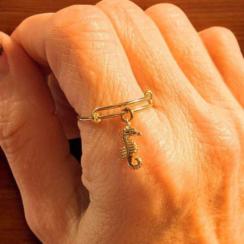 Seahorse Expandable Charm Ring - Gold - - LadybugfeetDesigns -