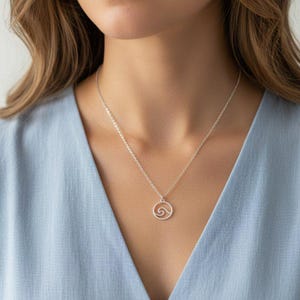 Ocean Wave necklace, 18 inch - Silver - - LadybugfeetDesigns -