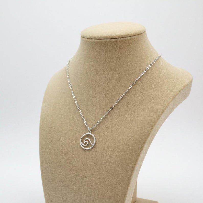 Ocean Wave necklace, 18 inch - Silver - - LadybugfeetDesigns -