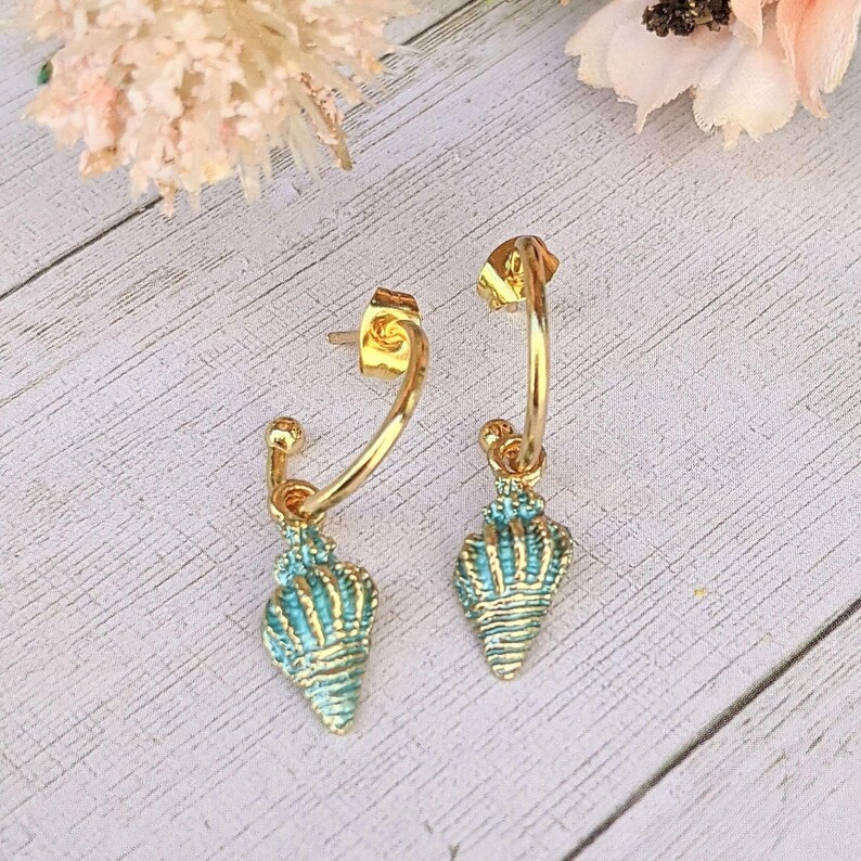 Sea Blue Conch Seashell gold hoop earrings, Hoop Drop, 16mm - - LadybugfeetDesigns -