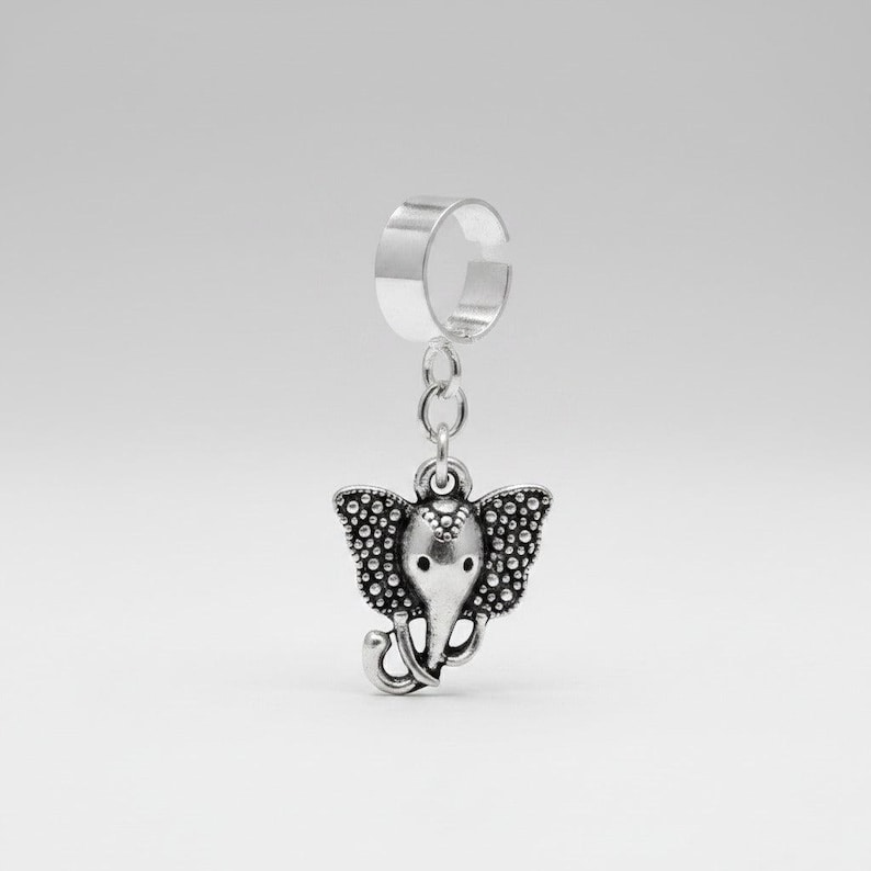 Elephant ear cuff, silver - - LadybugfeetDesigns -