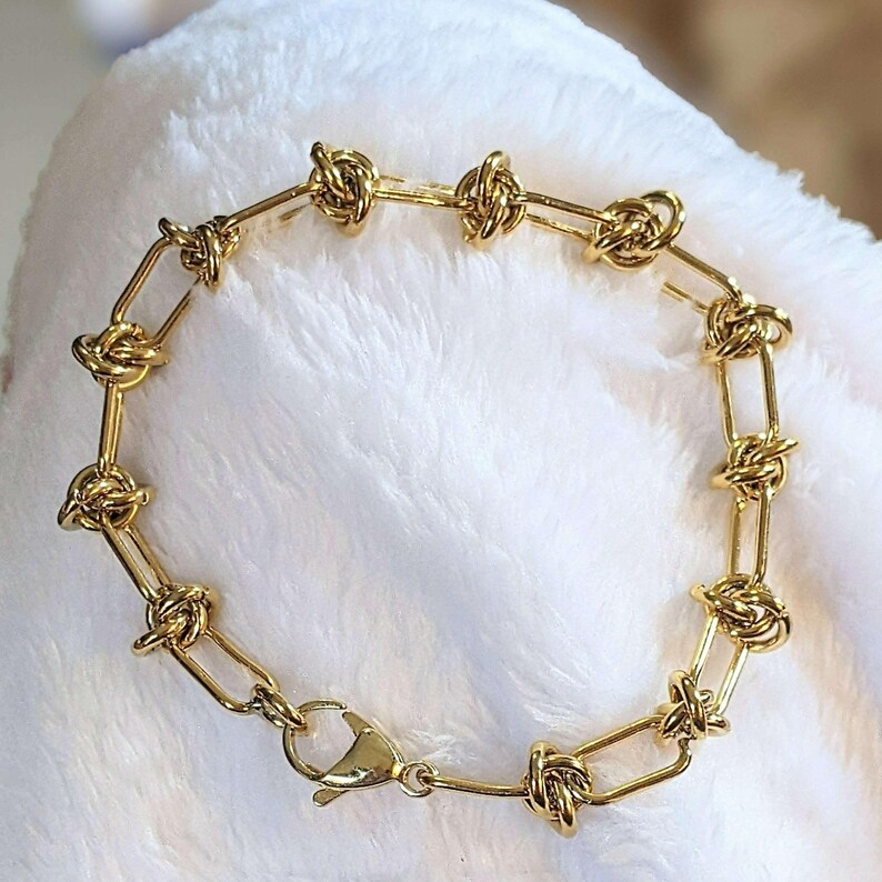 Gold Paperclip Barbed Wire Chain Bracelet - - LadybugfeetDesigns -