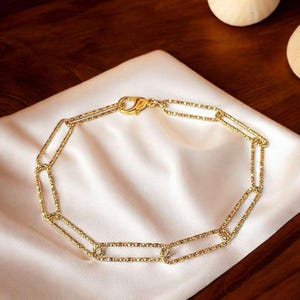 Diamond Cut Paperclip Chain Bracelet, Gold