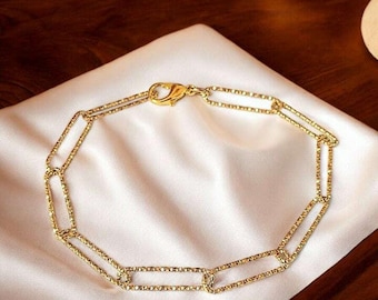 Diamond Cut Paperclip Chain Bracelet, Gold