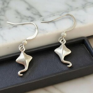 Manta Ray Sterling Silver dangle earrings - - LadybugfeetDesigns -