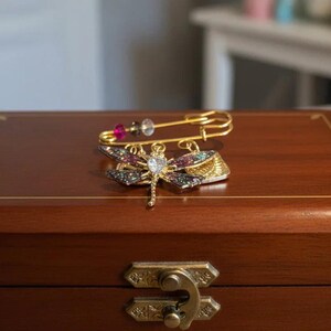 Purple/Red Dragonfly Safety Pin Brooch, Purse Charm - - LadybugfeetDesigns -