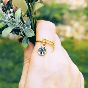Tree of Life Expandable Charm Ring, Gold