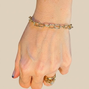 14K Gold Filled Textured Oval cable chain Bracelet Base - D.i.y. - Build Your Charm Bracelet! - - LadybugfeetDesigns -