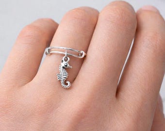 Seahorse Expandable Charm Ring, Silver