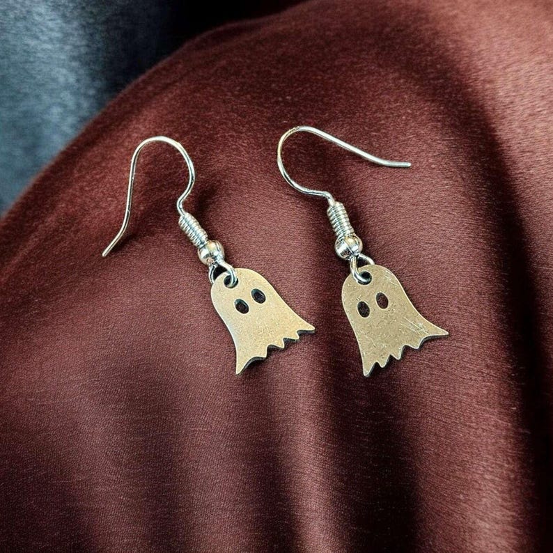 Ghost Halloween Earrings - - LadybugfeetDesigns -