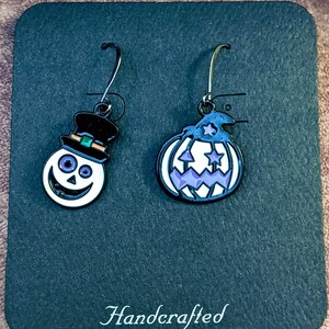 Mismatched Creepy Snowman/Jack-O-Lantern Halloween Earrings V - - LadybugfeetDesigns -