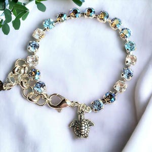 Sea Turtle Faceted Crystal Bracelet - - LadybugfeetDesigns -