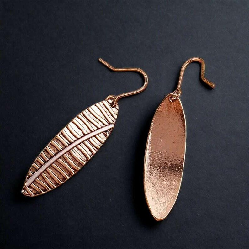 Boho Leaf Copper Dangle Earrings - - LadybugfeetDesigns -