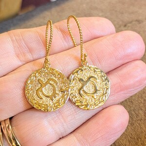Hawaiian Sea Turtle Disc Hook Earrings, Gold - - LadybugfeetDesigns -