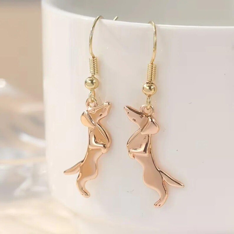Dachshund dangle earrings. Gold - - LadybugfeetDesigns -