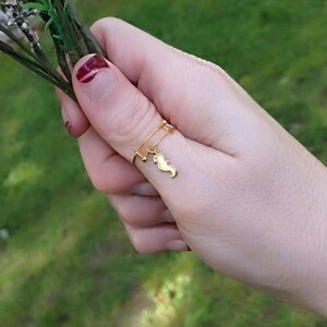 Tiny Seahorse Dangle Adjustable Charm Ring- Gold - - LadybugfeetDesigns -