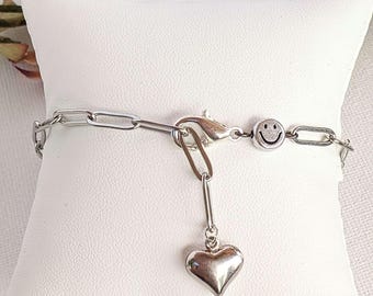Pulsera de cadena de acero inoxidable con carita sonriente plateada y clip de papel
