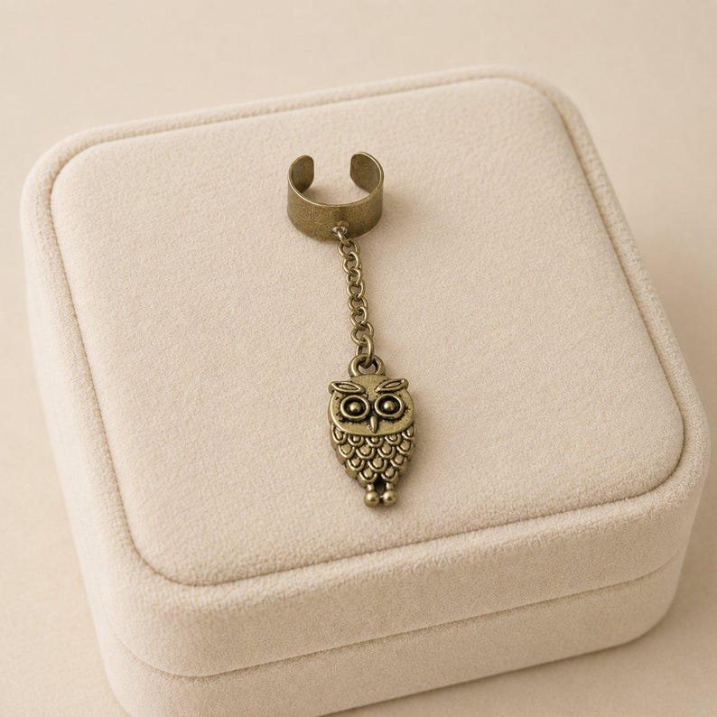 Owl ear cuff, gold - - LadybugfeetDesigns -
