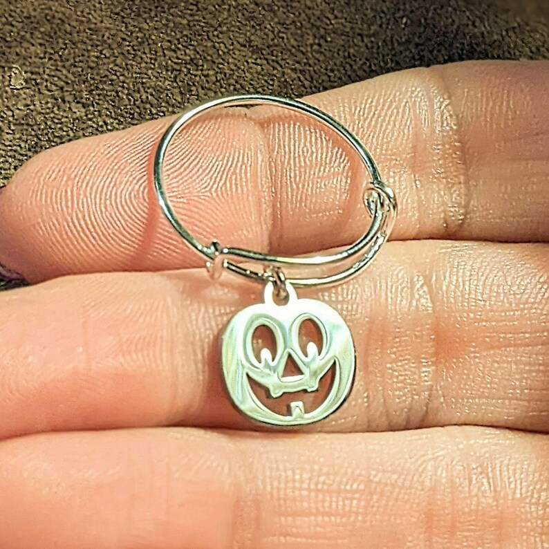 Jack O' Lantern Expandable Charm Ring - - LadybugfeetDesigns -