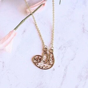 Adorable Dried Flower Tree Sloth - Yellow or Rose Gold - - LadybugfeetDesigns -