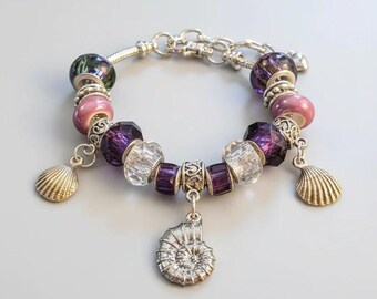 Seashell European beaded bracelet, Silver