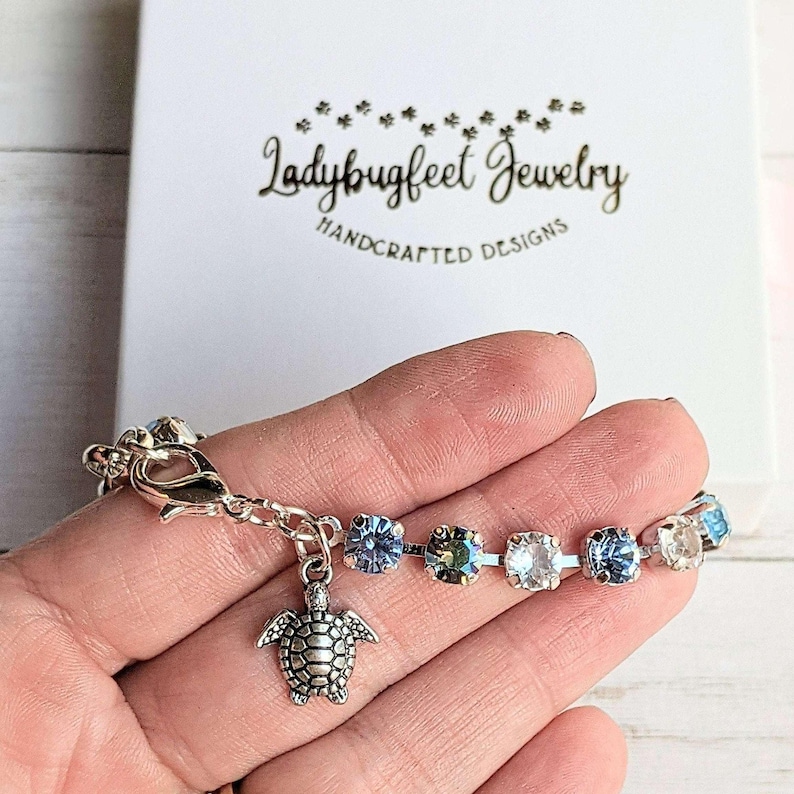 Sea Turtle Faceted Crystal Bracelet - - LadybugfeetDesigns -