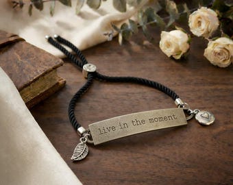 Live in the Moment, Inspirational Quote Twisted rope bolo Bracelet