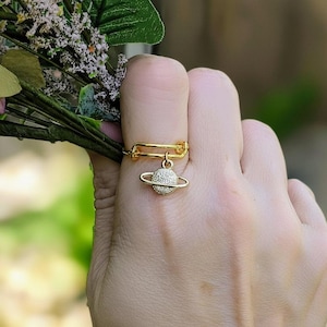 Celestial Saturn Expandable Charm Ring, Gold