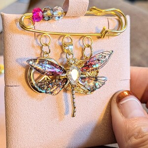 Purple/Red Dragonfly Safety Pin Brooch, Purse Charm - - LadybugfeetDesigns -