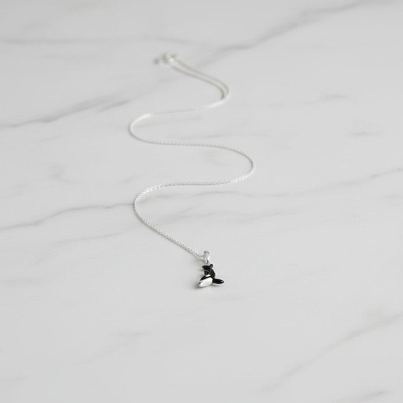 Orca Necklace, 20 inches - Silver - - LadybugfeetDesigns -