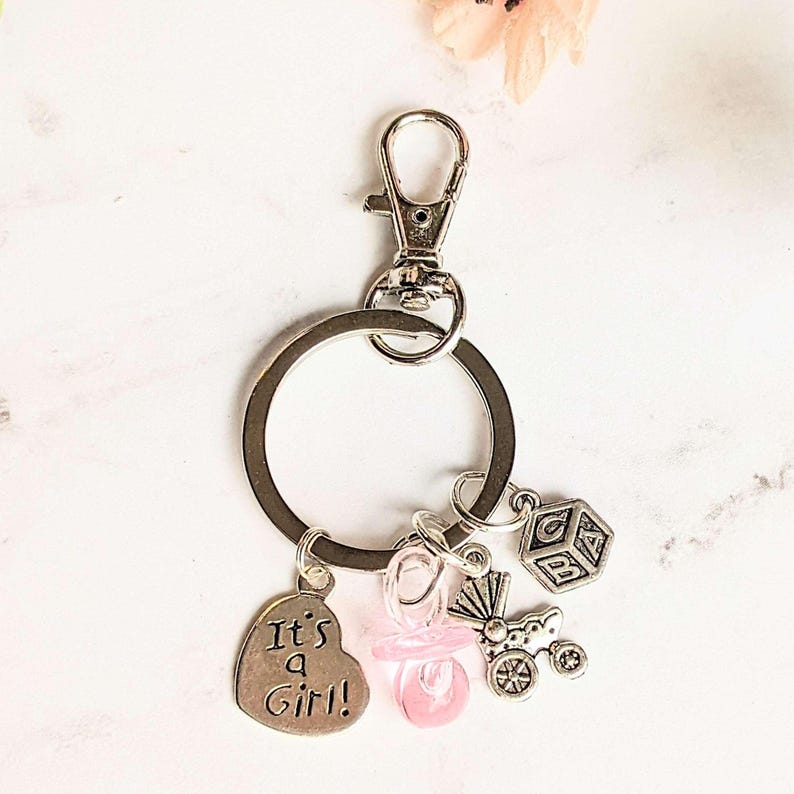 Its a Girl! /It's a Boy! Key Chain, Party Favor - - LadybugfeetDesigns -