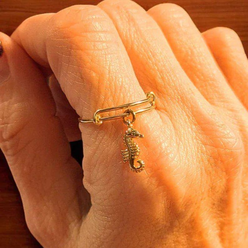 Seahorse Expandable Charm Ring - Gold - - LadybugfeetDesigns -