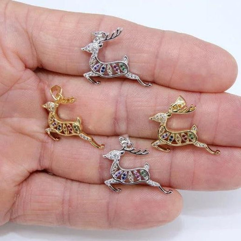 Christmas Reindeer Rhinestone necklace, 18 inch - - LadybugfeetDesigns -