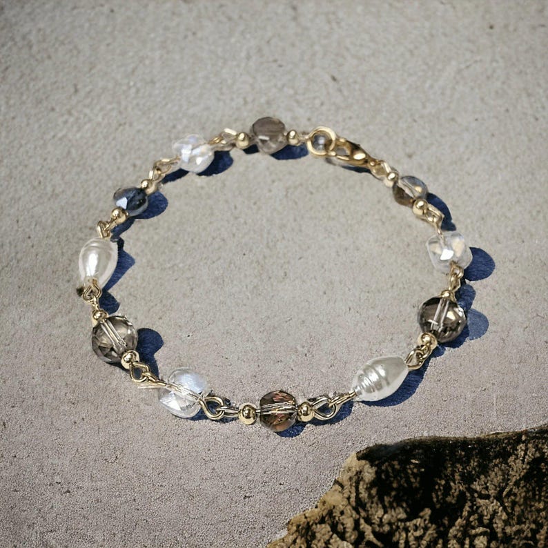 Romantic Crystal Pearl bracelet - - LadybugfeetDesigns -