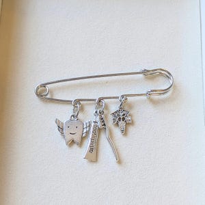 Dental Hygienist Safety Pin Brooch, Purse Charm - - LadybugfeetDesigns -