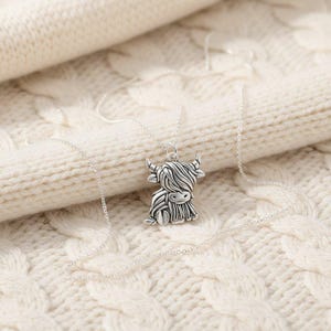 Highland Cow Necklace, 20 inch - Silver - - LadybugfeetDesigns -