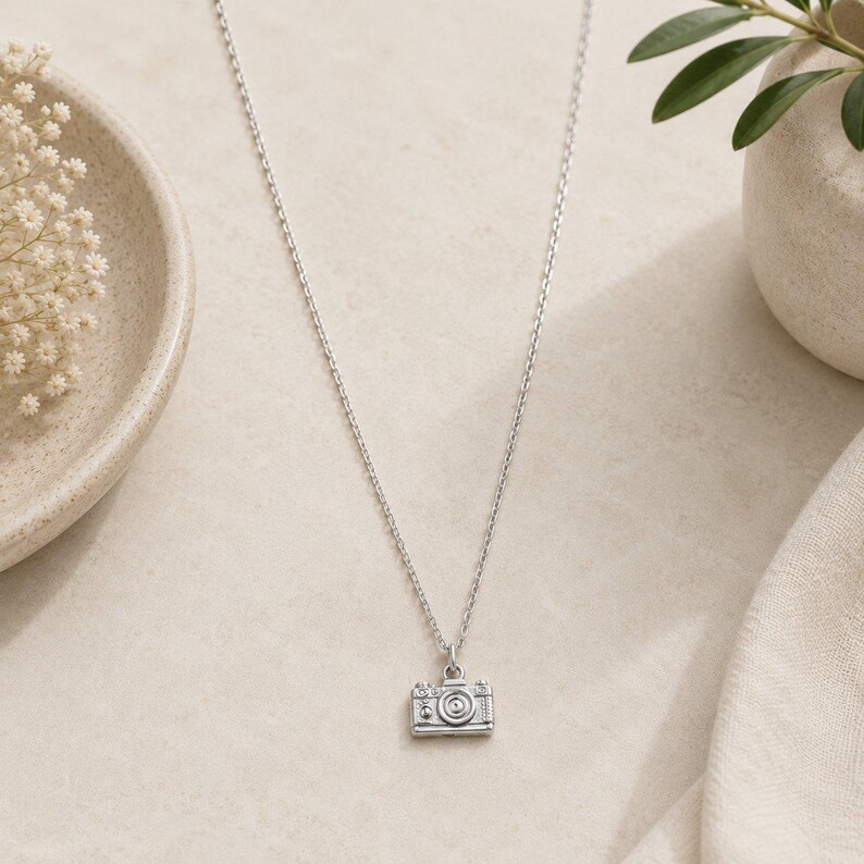 Photographer Camera Necklace, 20 inches - Silver - - LadybugfeetDesigns -