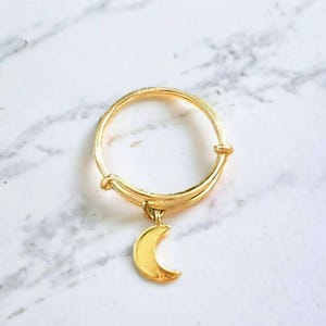 Crescent Moon Expandable Charm Ring - Gold - - LadybugfeetDesigns -